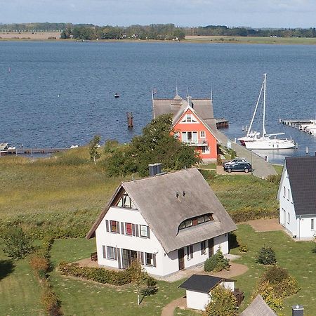 Ferienhaus Boddenblick Und Kranich Vieregge Екстериор снимка